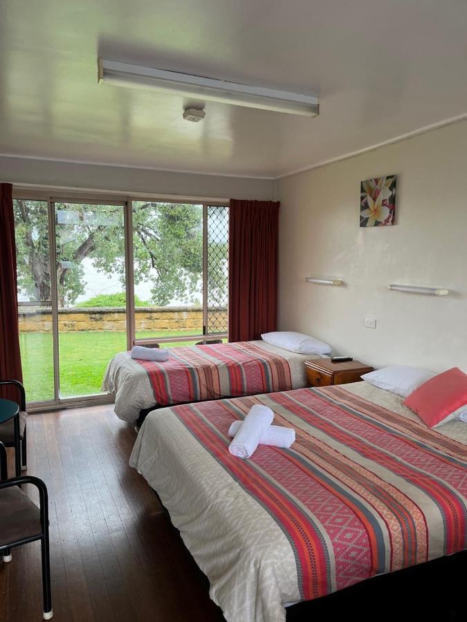 גראפטון Crown Hotel Motel מראה חיצוני תמונה